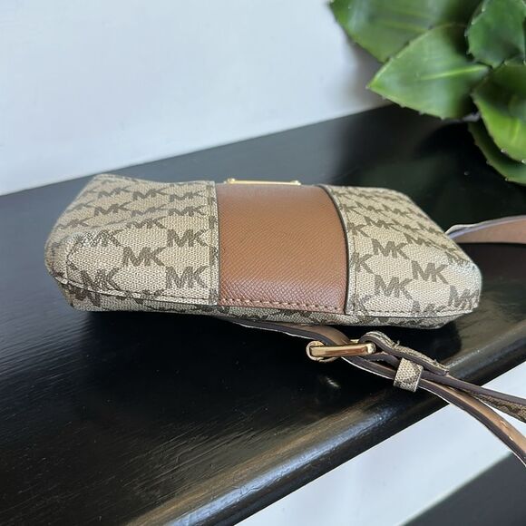 Michael Kors Leather Belt Bag Fanny Pack Gold Hardware signature - Picture 6 of 8